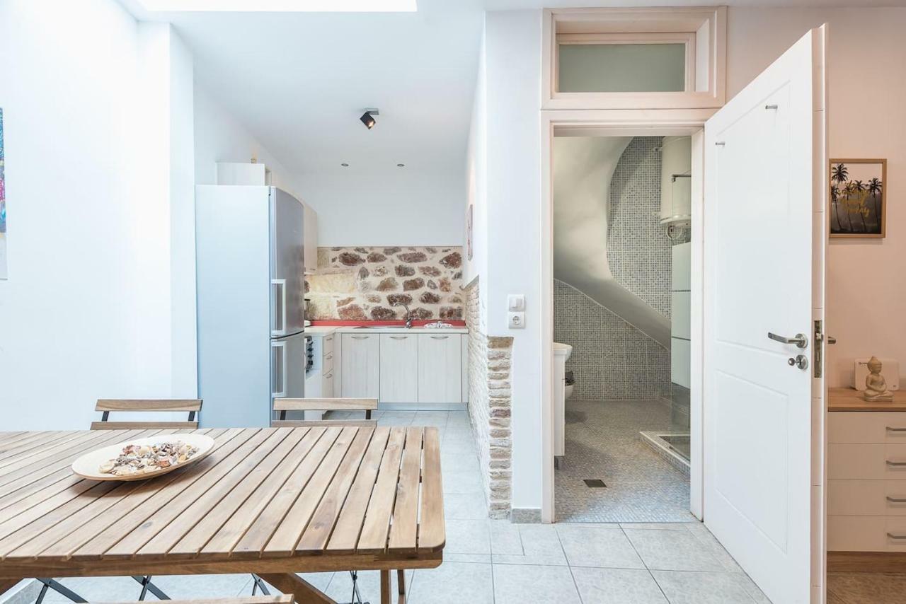 Stone House Under Acropolis Apartment Athens Exterior photo